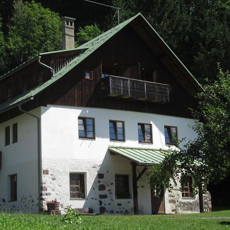 Schloss Manndorf Gaestehaus Kotschach-Mauthen Exterior photo